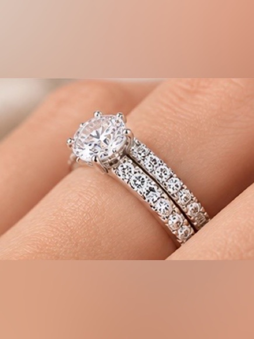 Elegant Silver Women's Ring Set.